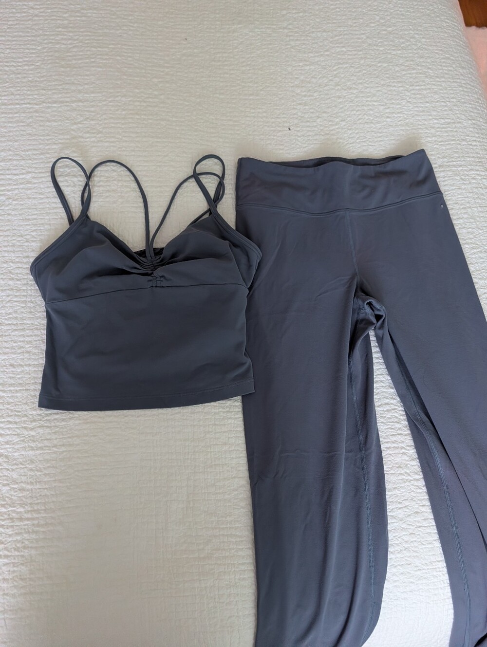 Athleta set small Top Medium Elevation Straight Leg Pants